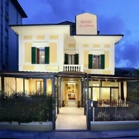 Alassio ホテル